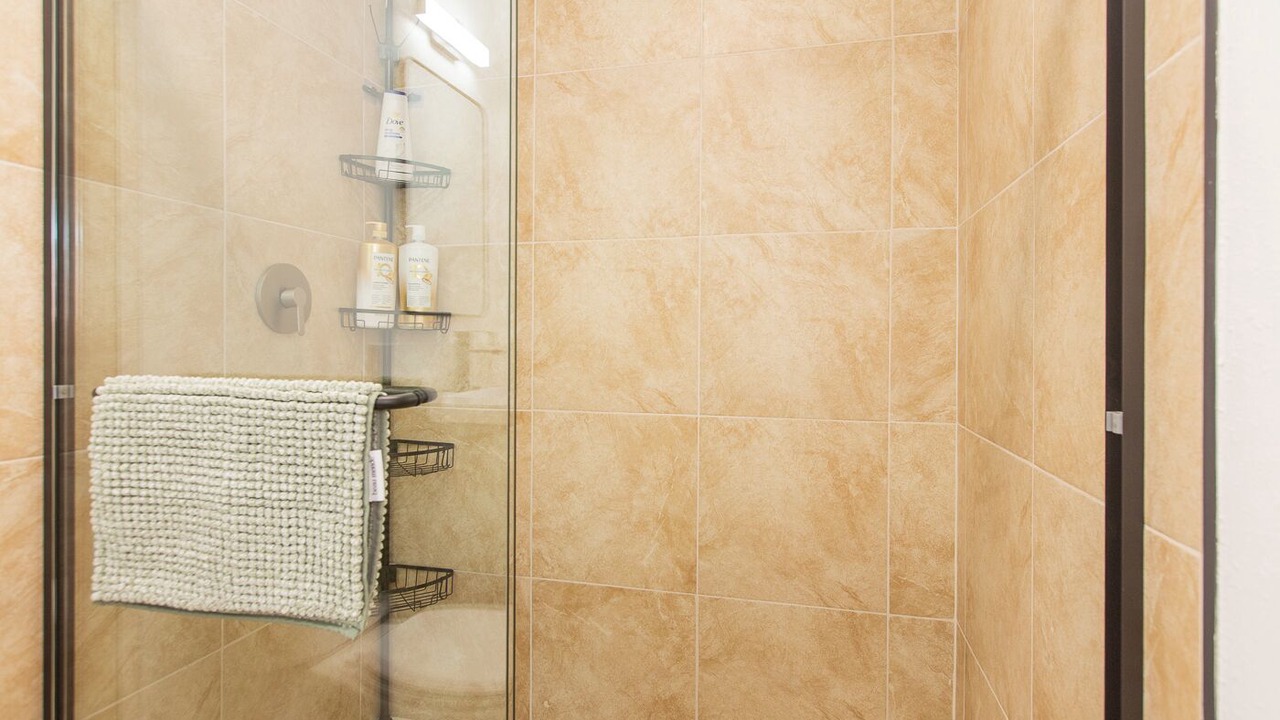 Photo of Bathroom in Valinda