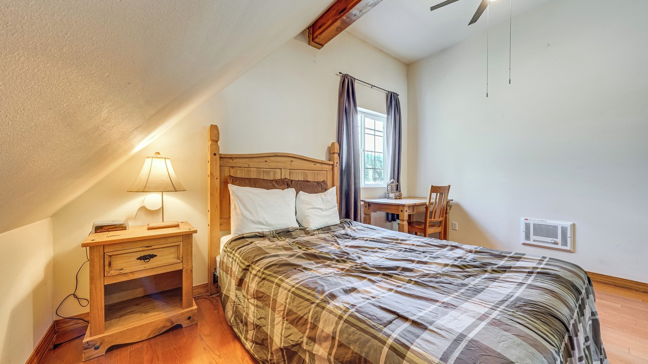 Photo of Bedroom in Hyak