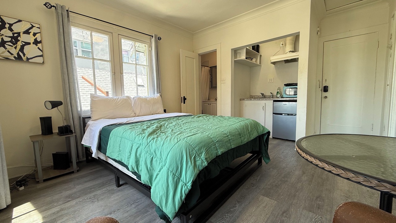 Photo of Bedroom in Hollywood