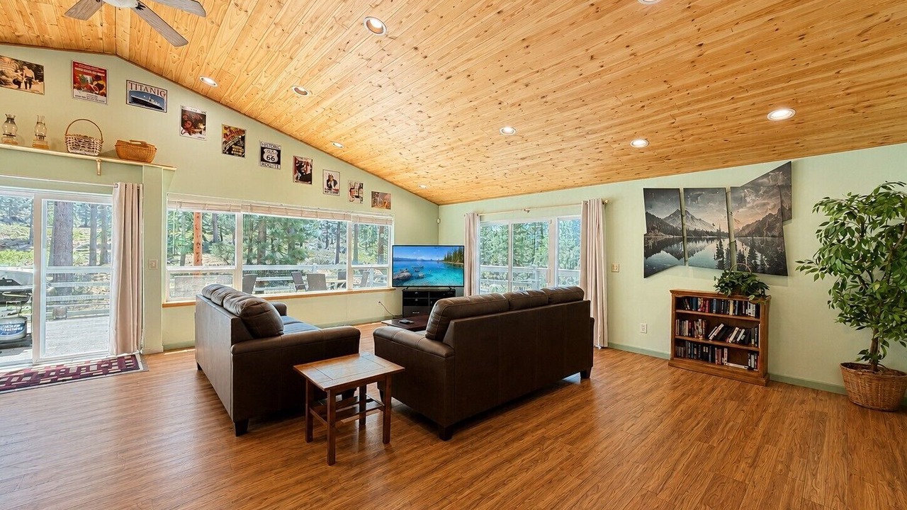 Photo of Livingroom in Lower Kingsbury