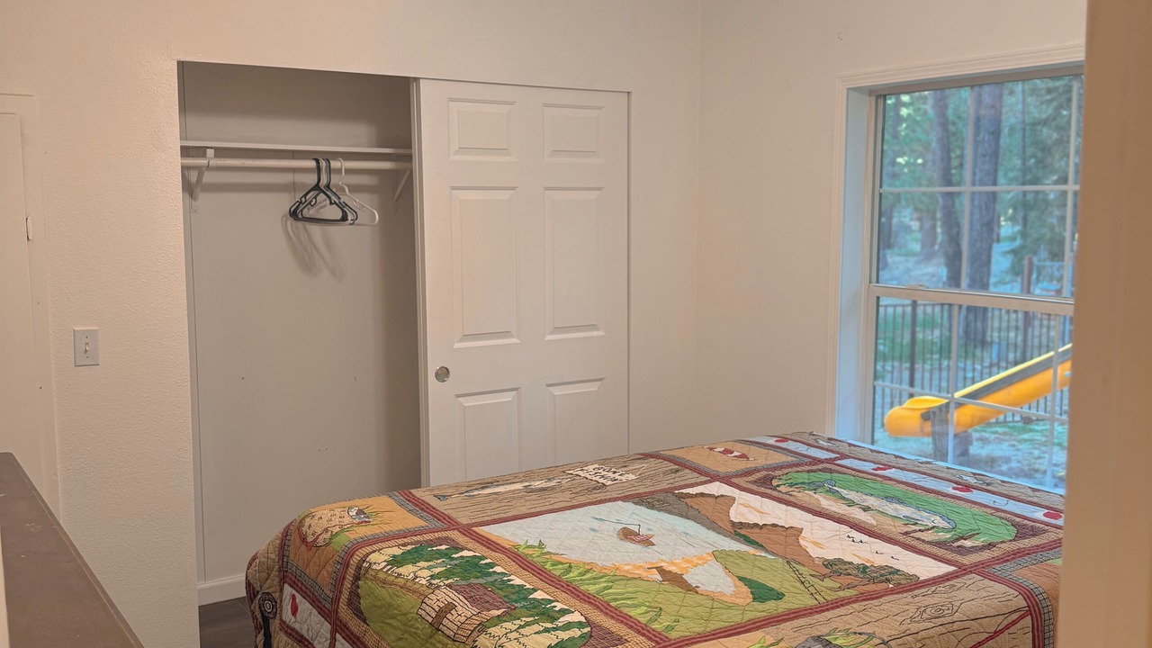 Photo of Bedroom in Mill Creek