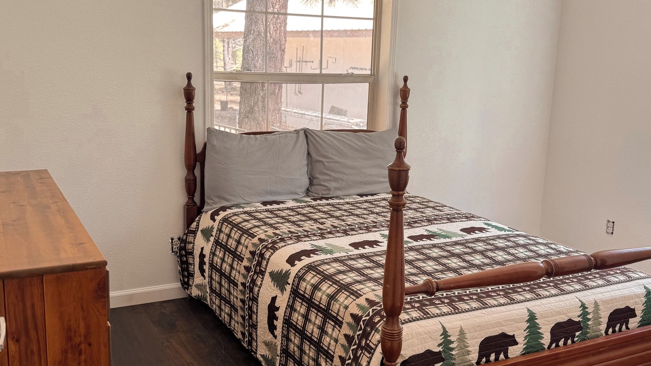 Photo of Bedroom in Mill Creek