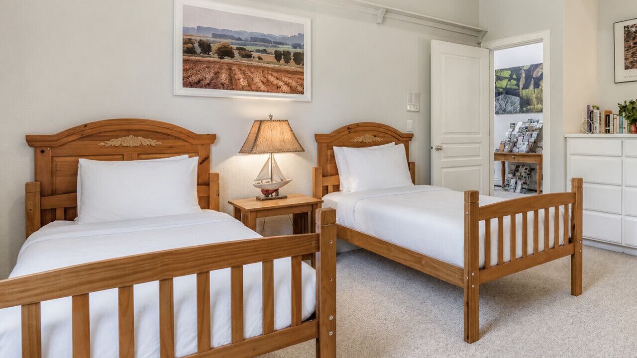 Photo of Bedroom in Clinton