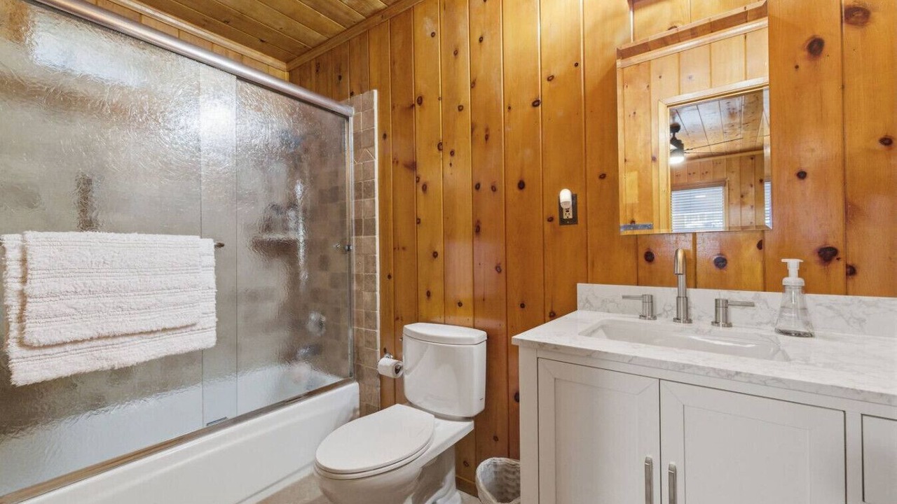 Photo of Bathroom in Twain Harte