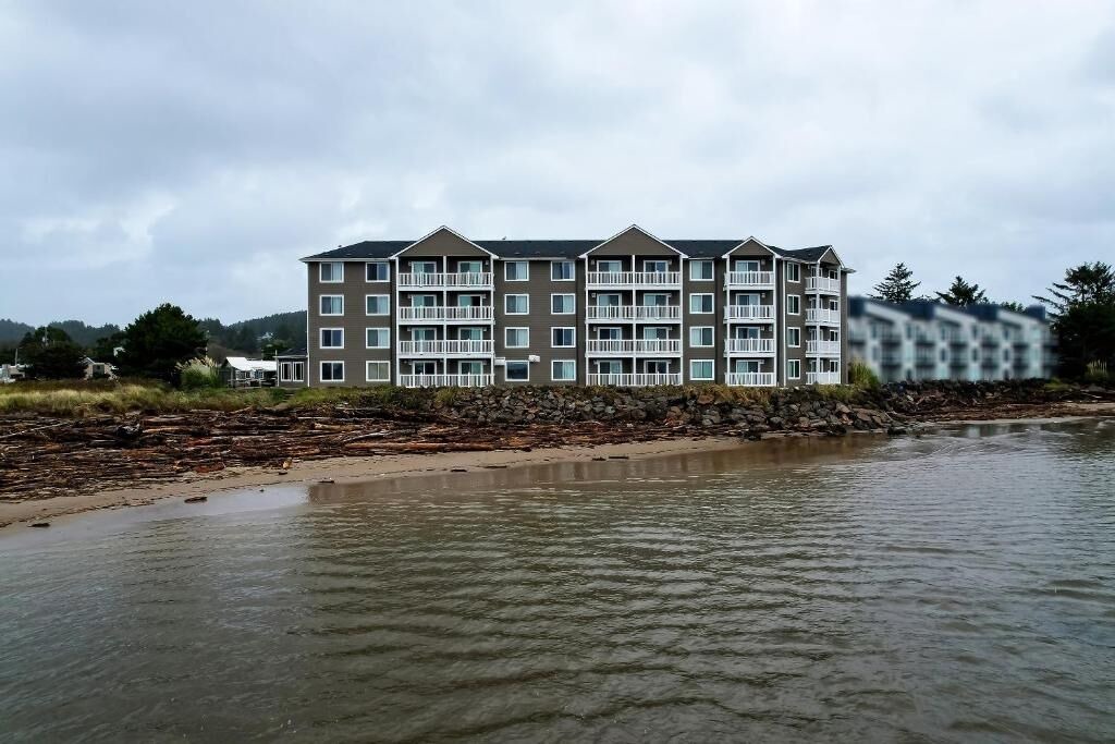 Photo of Others in Lincoln City