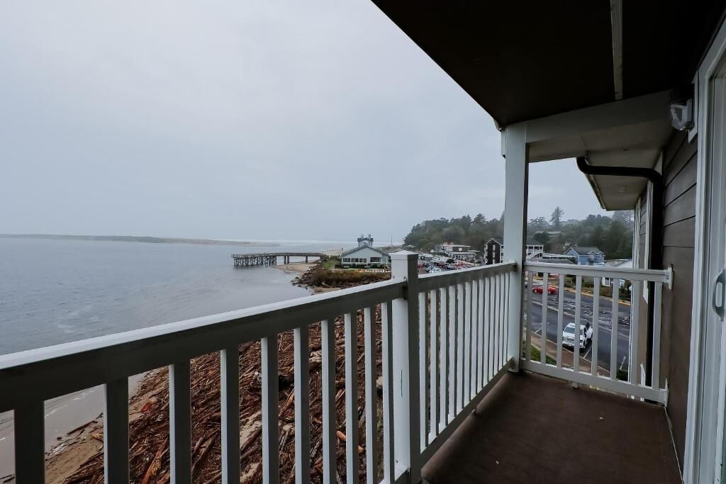 Photo of Patio Balcony in Lincoln City