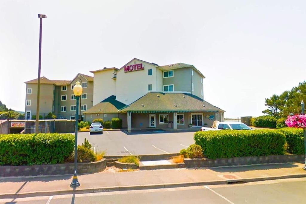 Photo of Others in Lincoln City