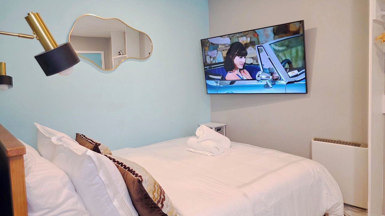 Photo of Bedroom in Cherryland