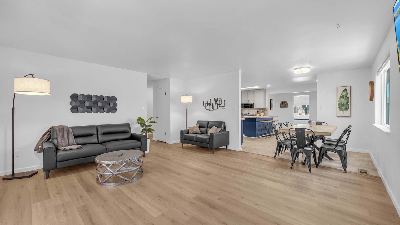 Photo of Livingroom in Sparks