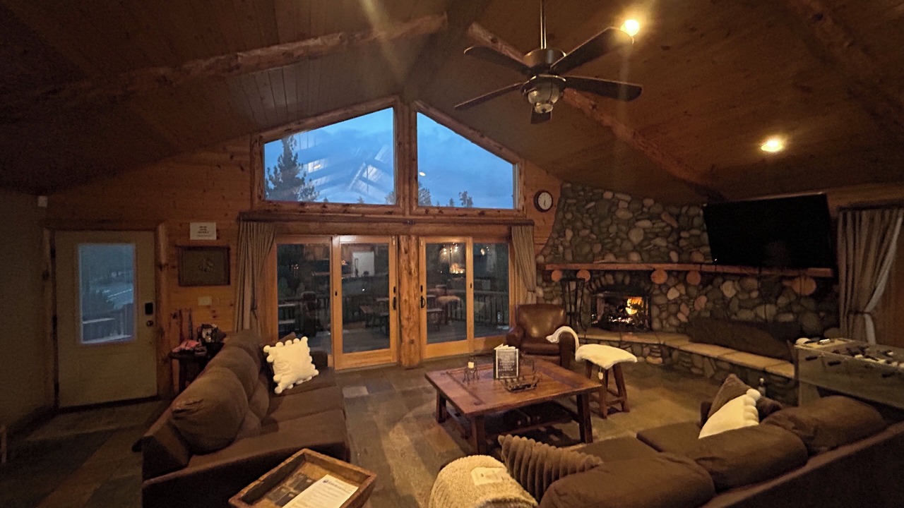 Photo of Livingroom in Eagle Mountain Estates