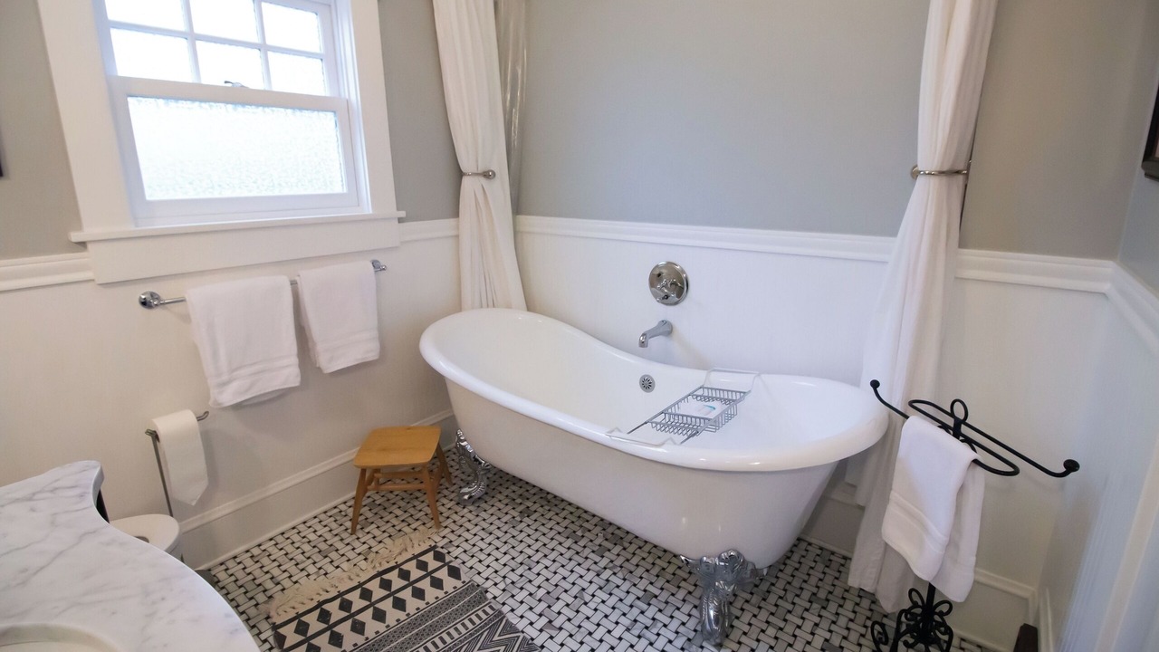 Photo of Bathroom in Kenton