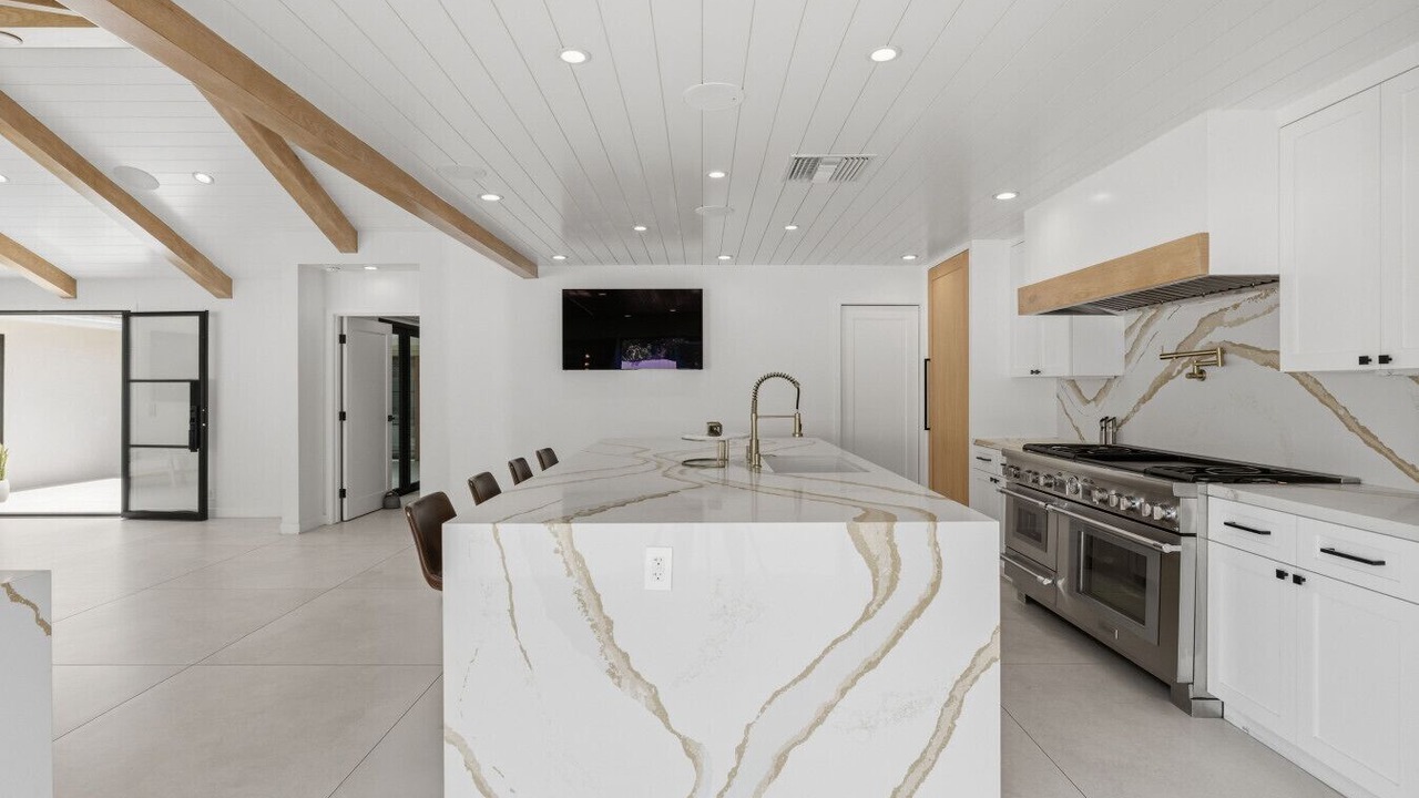 Photo of Outdoor in Westlake Village