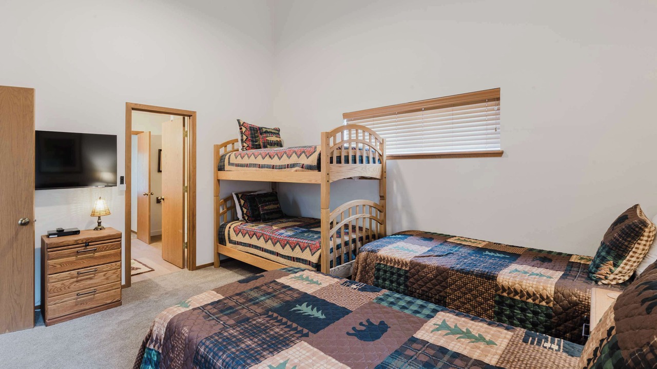 Photo of Bedroom in Sunriver