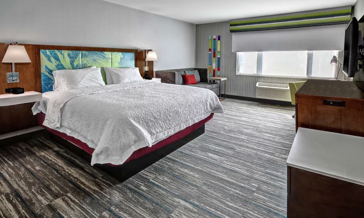 Photo of Bedroom in Cardiff-by-the-Sea