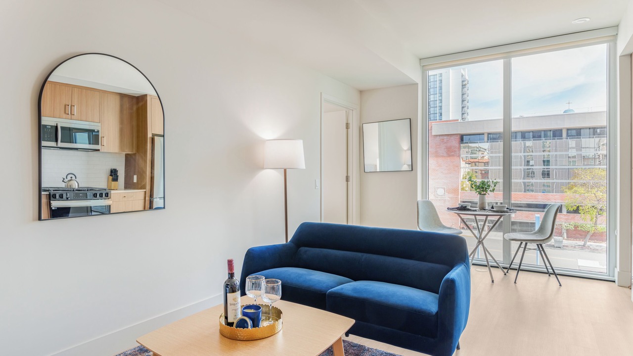 Photo of Livingroom in Downtown San Diego