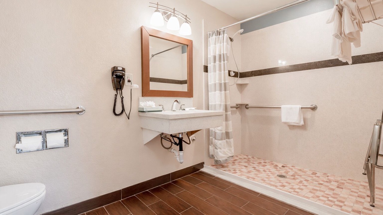 Photo of Bathroom in Loma Alta