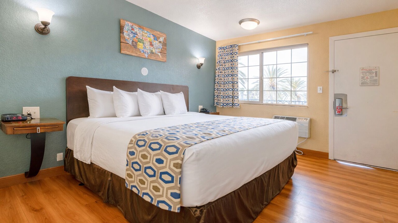 Photo of Bedroom in Loma Alta