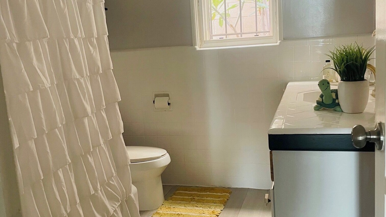 Photo of Bathroom in Downtown Long Beach