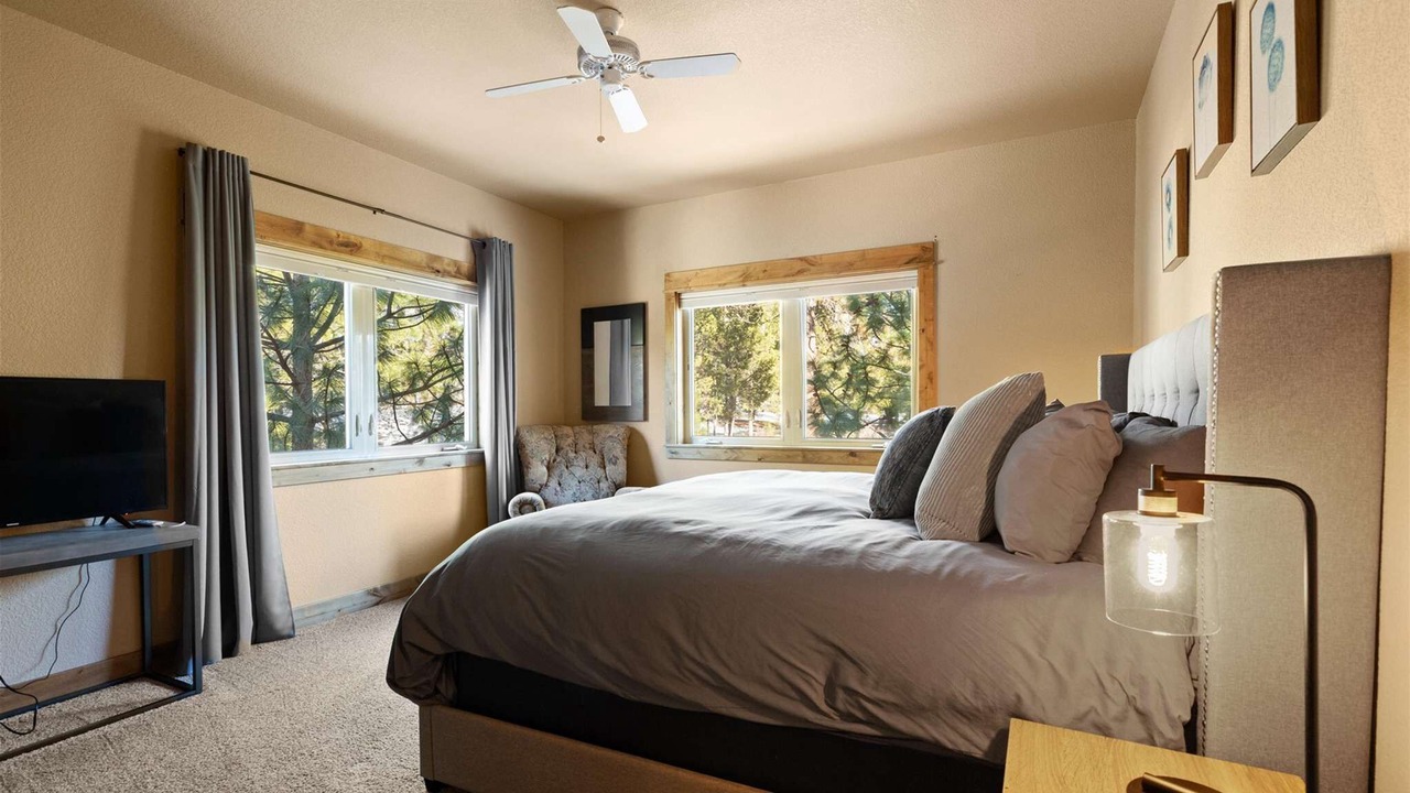Photo of Bedroom in RiverWild