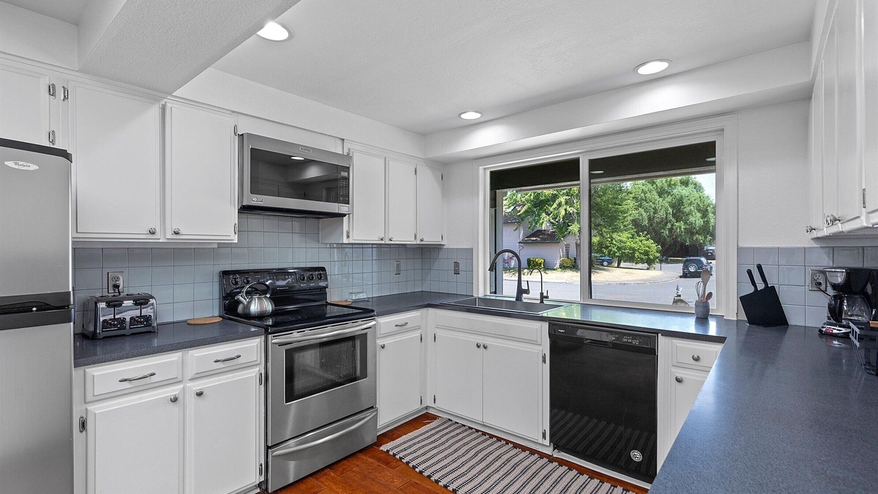 Photo of Kitchen in Aloha