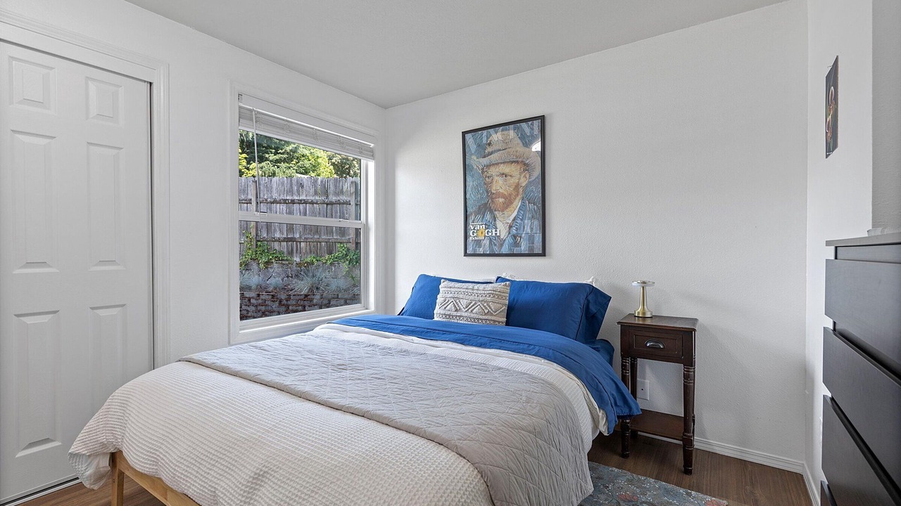 Photo of Bedroom in Aloha