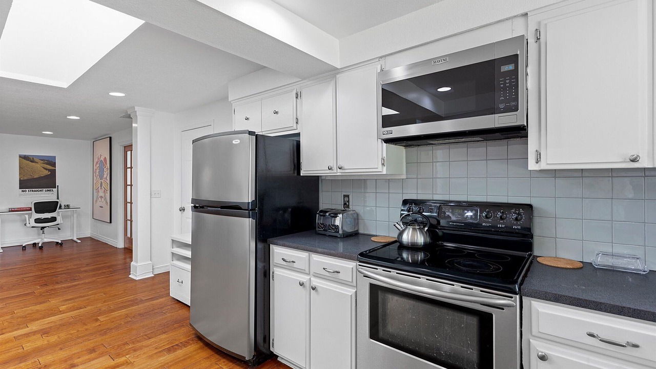 Photo of Kitchen in Aloha