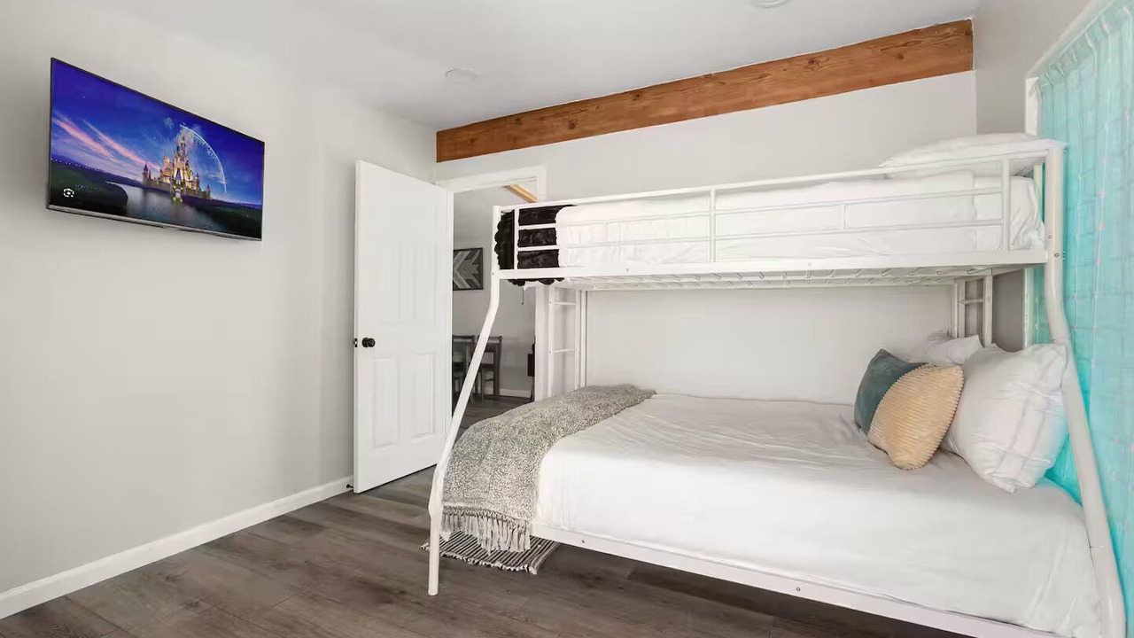 Photo of Bedroom in Clairemont
