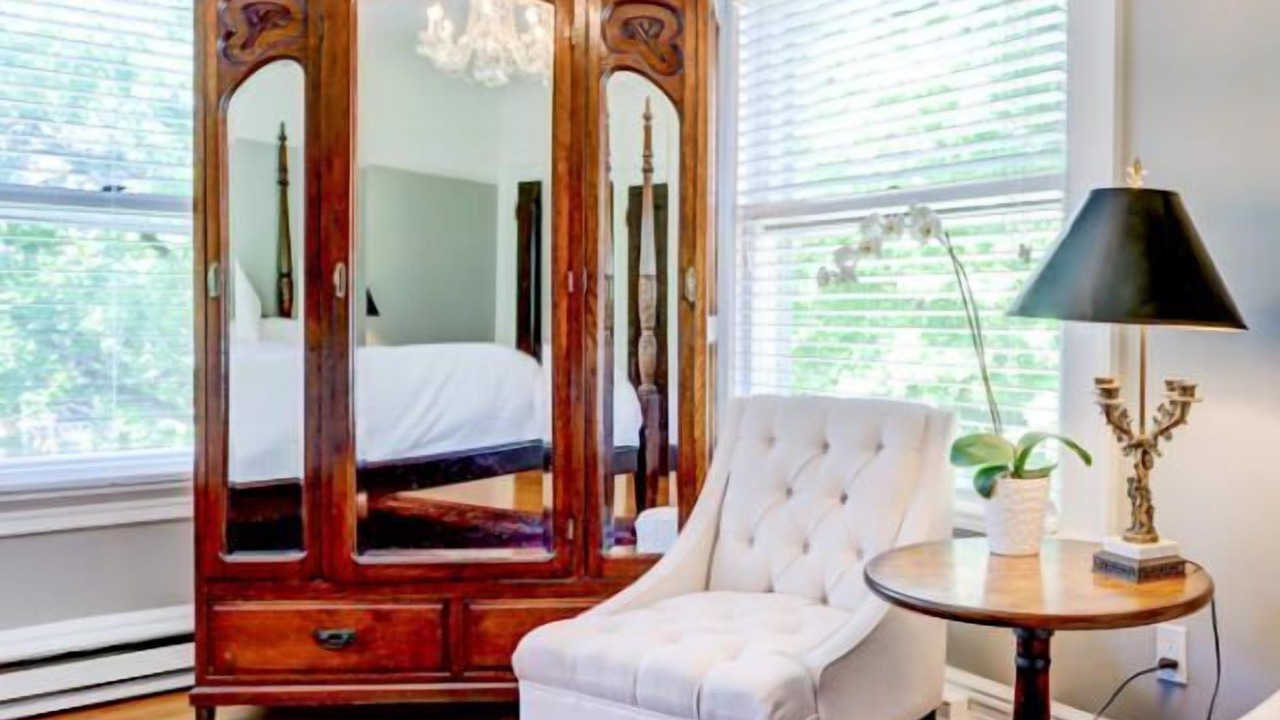 Photo of Bedroom in Irvington