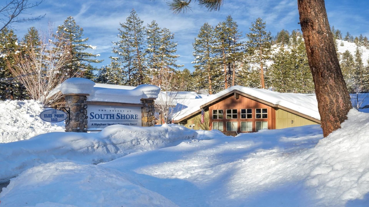 Photo of Outdoor in Round Hill Village