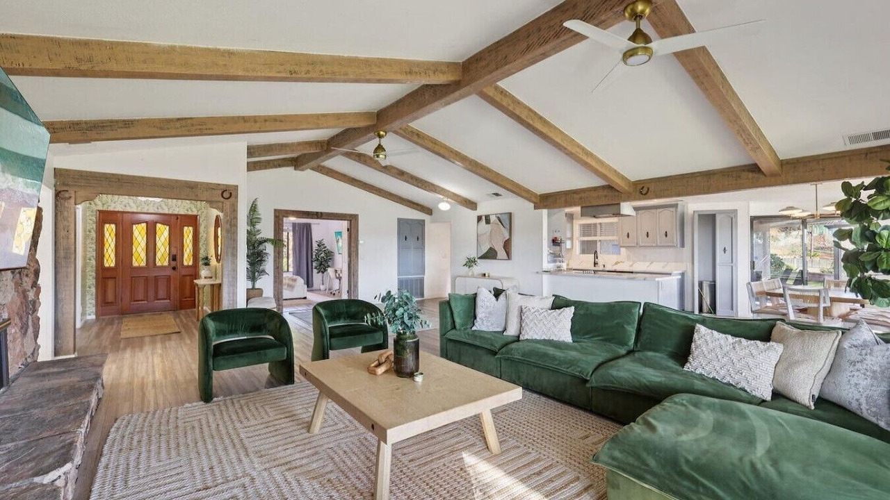 Photo of Livingroom in Valley Center