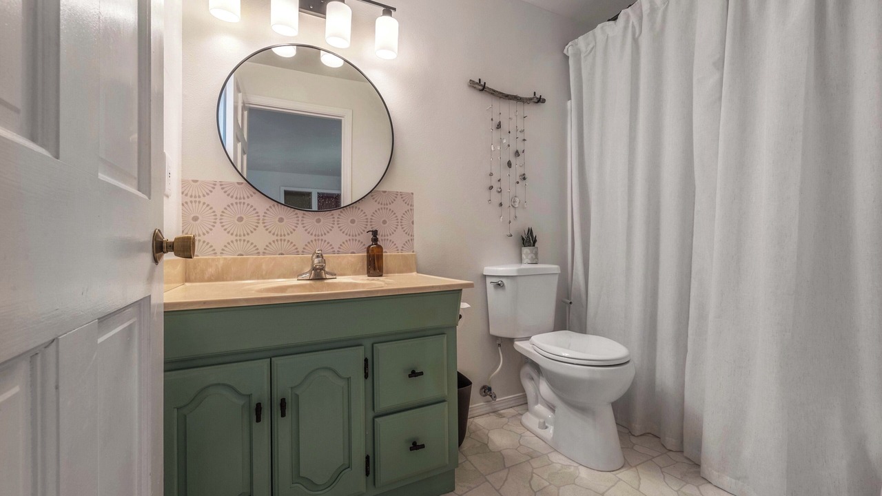 Photo of Bathroom in White Salmon