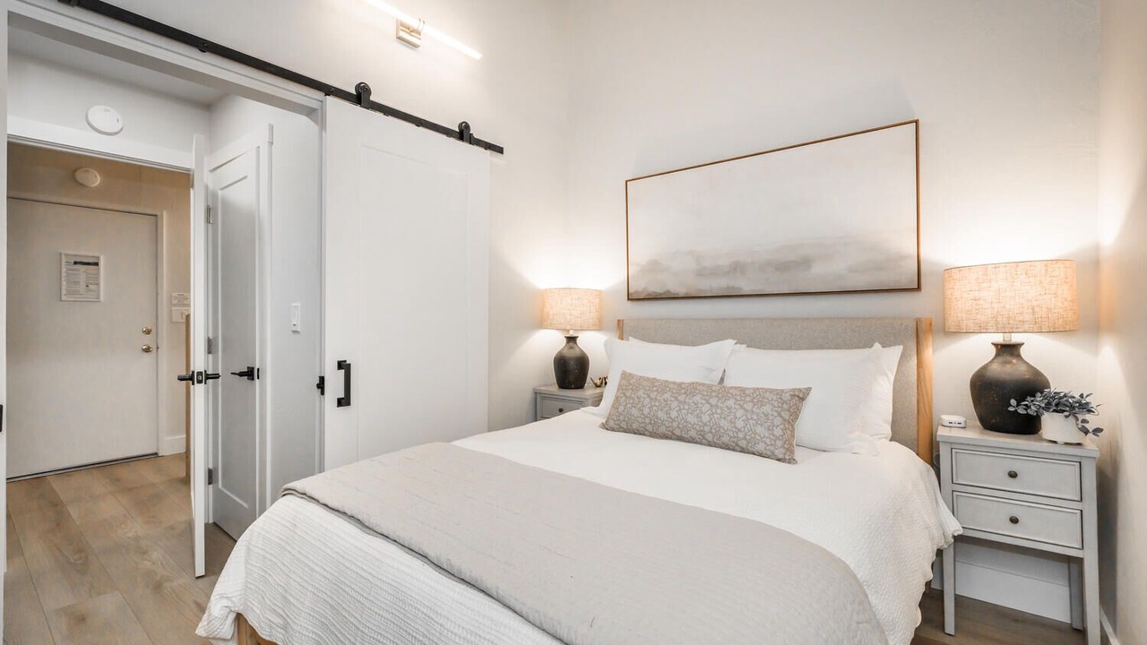 Photo of Bedroom in Dollar Point