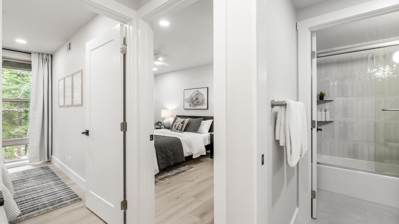 Photo of Bedroom in Dollar Point