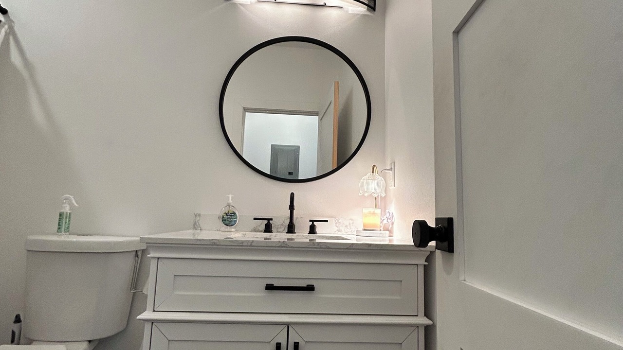 Photo of Bathroom in Cannon Beach