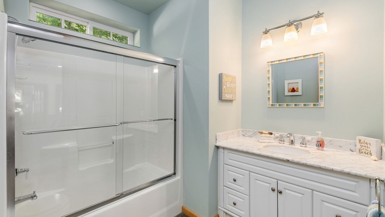 Photo of Bathroom in Leavenworth