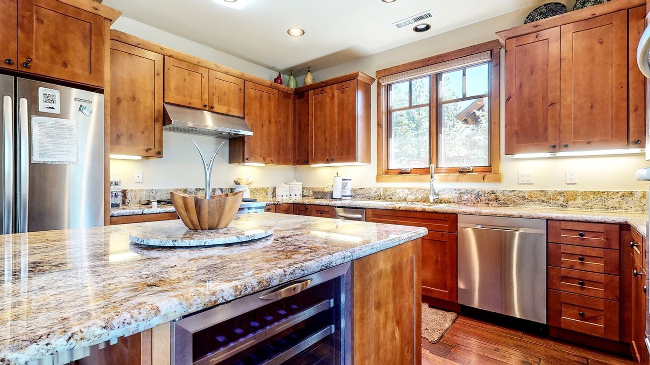 Photo of Kitchen in Mammoth Lakes
