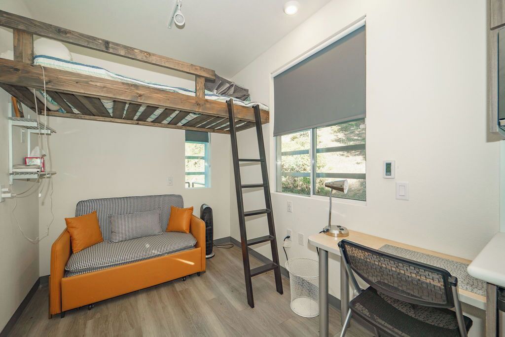 Photo of Livingroom in Weaverville