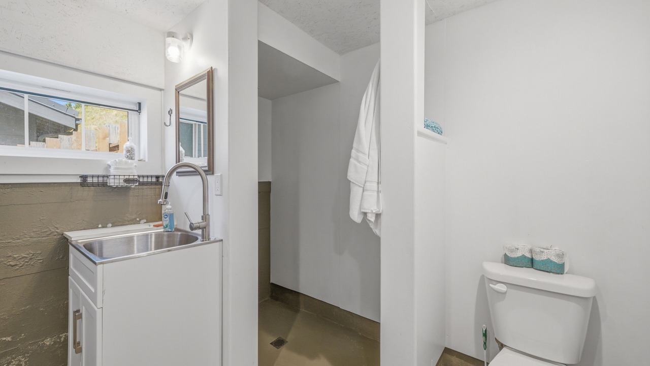 Photo of Bathroom in Rockaway Beach