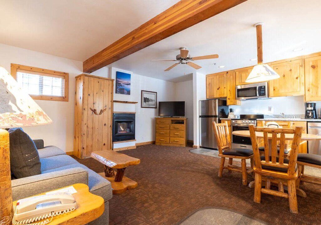 Photo of Livingroom in Tahoya Shores