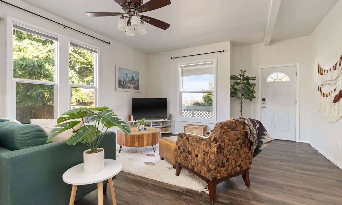 Photo of Livingroom in Centralia