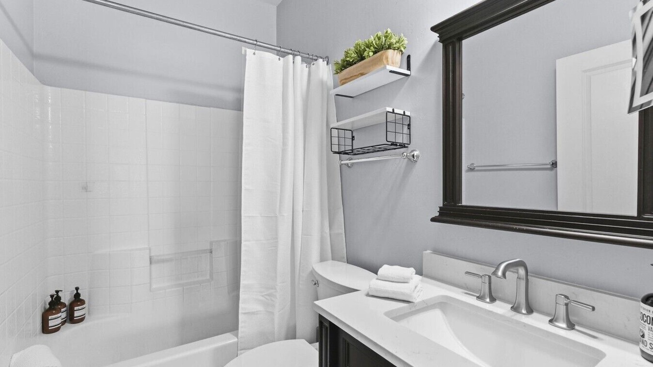 Photo of Bathroom in Golden Hill