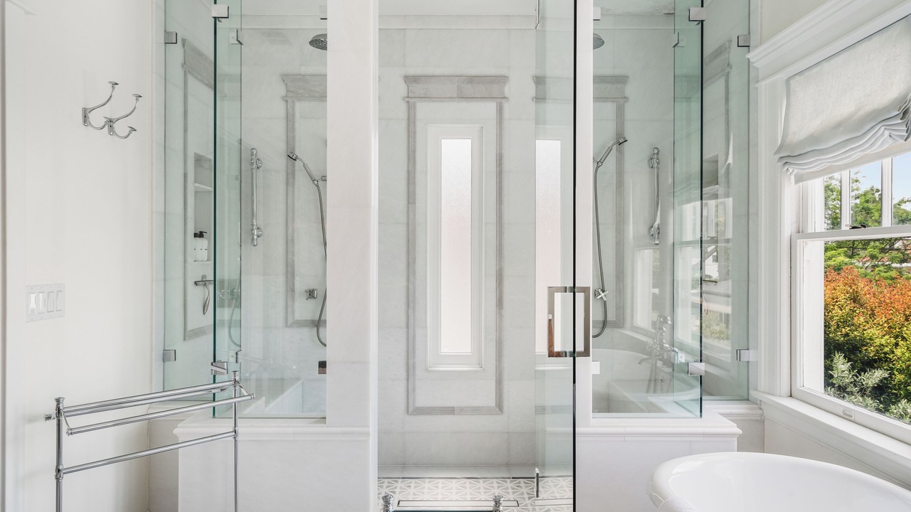 Photo of Bathroom in Mid City