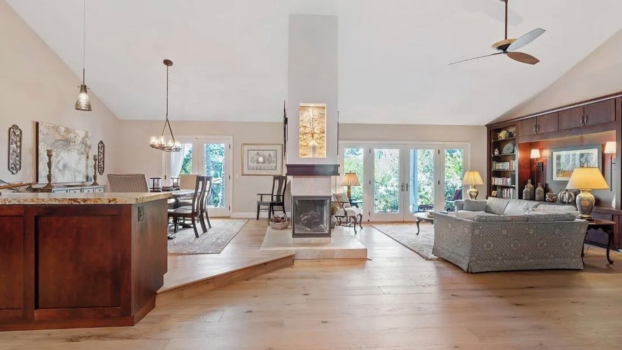 Photo of Livingroom in Poway