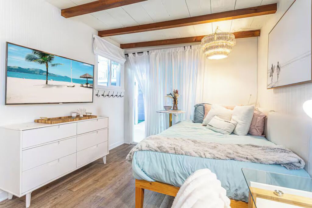 Photo of Bedroom in Corona del Mar