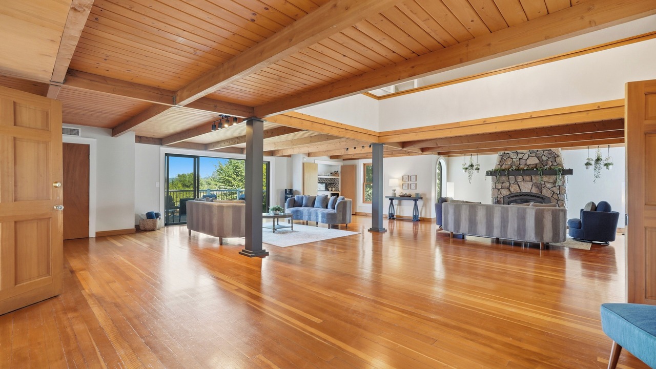 Photo of Livingroom in Carlton