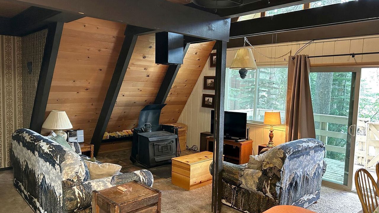Photo of Livingroom in Pioneer Trail