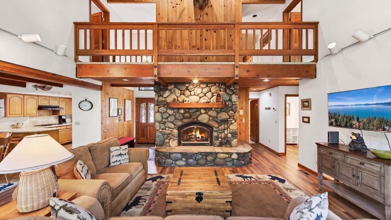Photo of Livingroom in Ponderosa Palisades