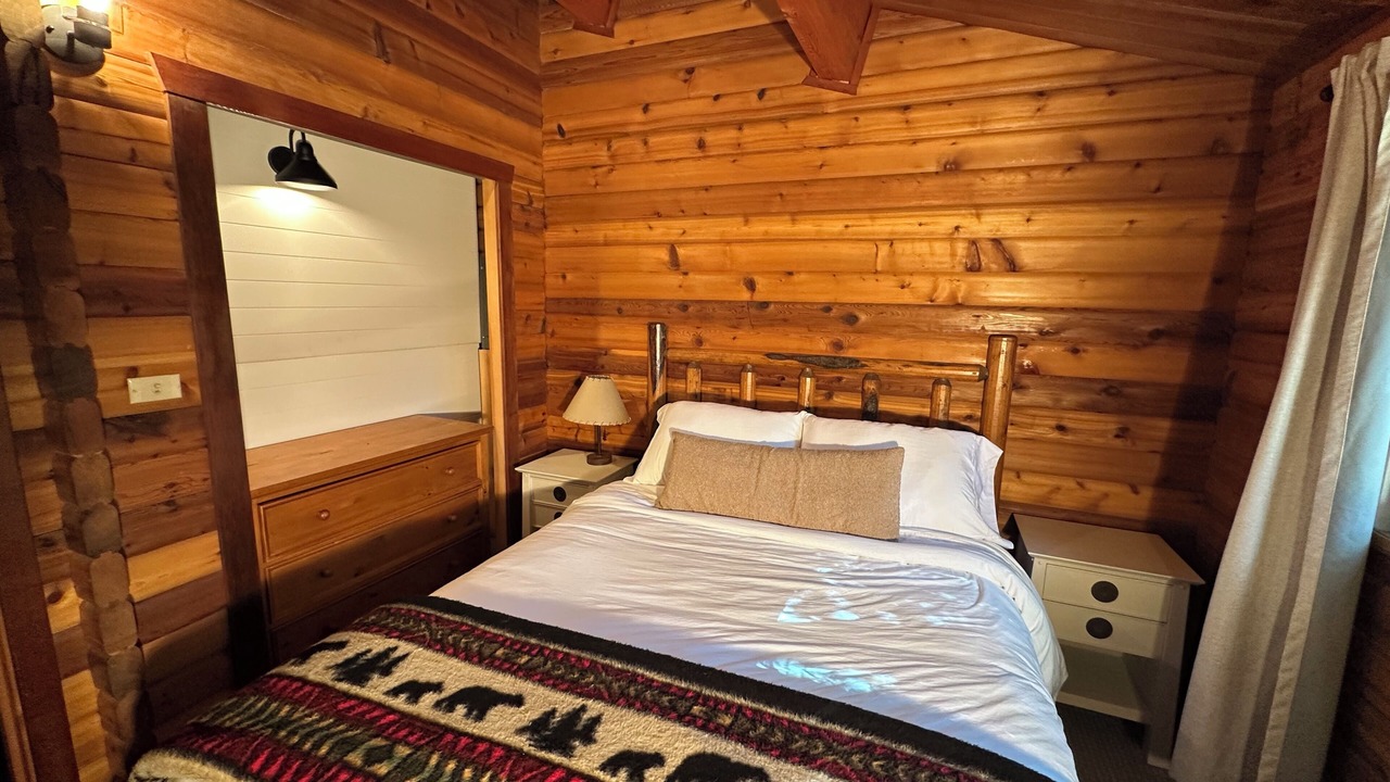 Photo of Bedroom in Donner Lake Woods