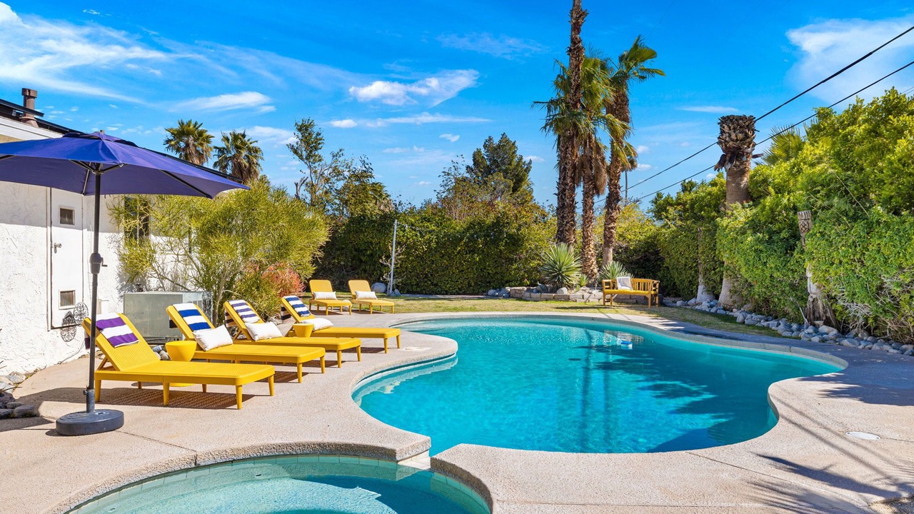 Photo of Outdoor in Desert Park Estates