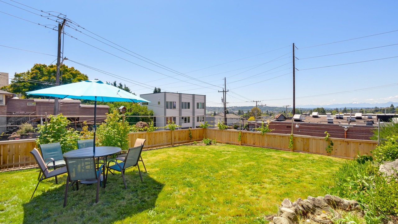 Photo of Outdoor in Phinney Ridge